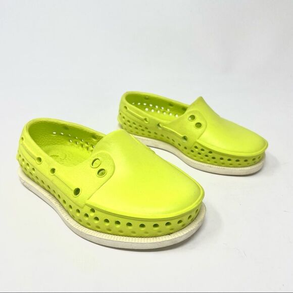 NATIVE Toddler Howard Yellow Boat Slip-On Shoes Size C5 - Picture 2 of 7